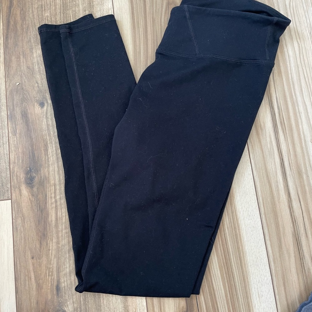 Fabletics black leggings with pockets